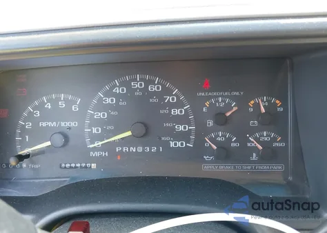 1998 Chevrolet C1500 Fleetside из США, поврежденный, VIN 1GCEC14W7WZ242760